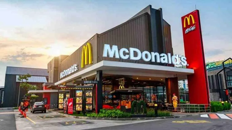 Mcdonaldʼs відкриває ресторан у Чернівцях: планують набрати 130 працівників