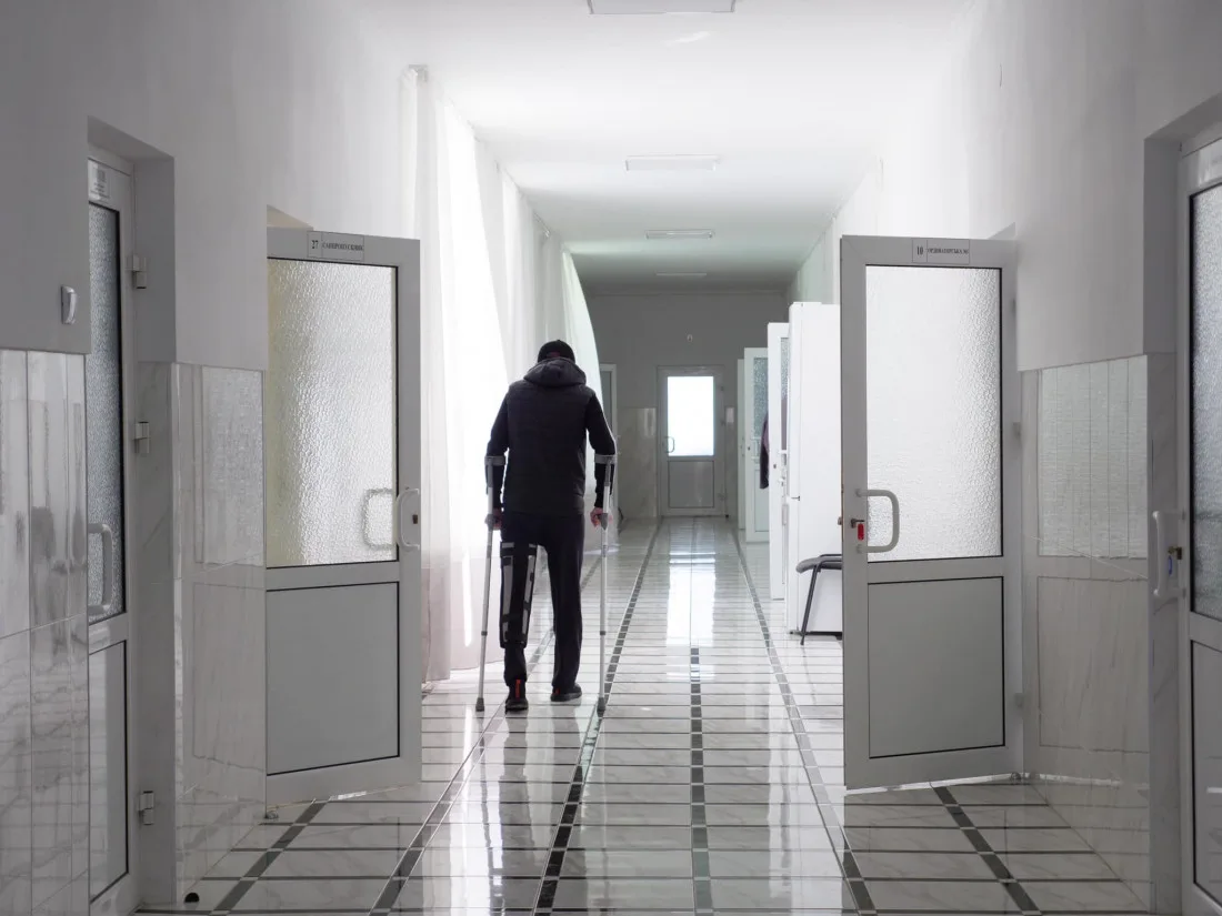 У Чернівецькому військовому госпіталі встановили два ліфти для поранених військовослужбовців