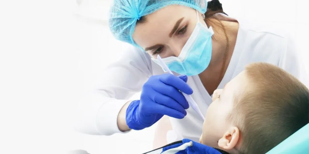 У Чернівцях у квітні проведуть безкоштовні стоматологічні огляди дітей: перелік закладів