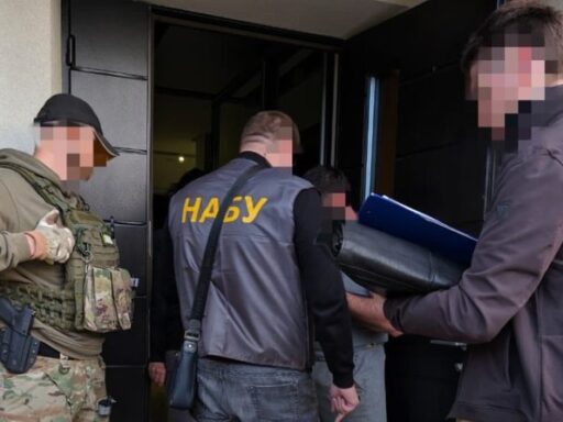 Майже 290 млн грн збитків на Чернівецькій митниці: двоє підозрюваних вийшли з СІЗО під заставу