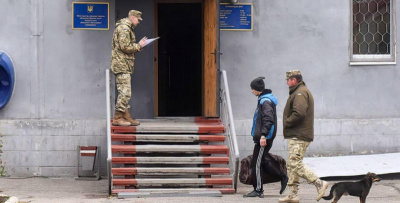 Українців можуть штрафувати за порушення правил військового обліку: про які суми йдеться