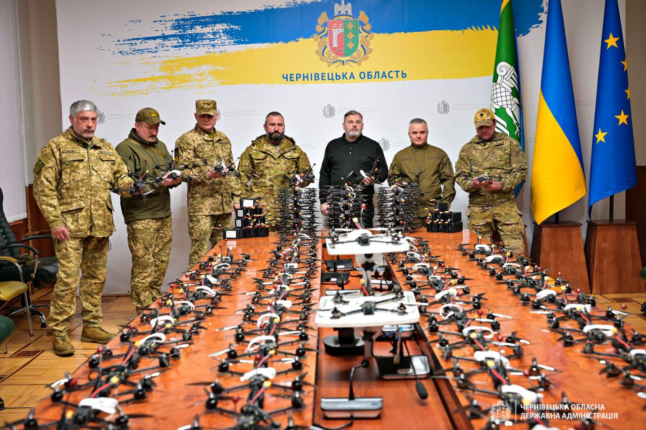 Військовим зі 107 бригади ТрО передали 100 Fpv дронів
