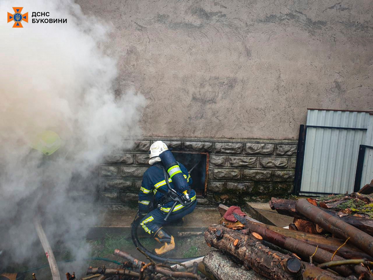 За минулу добу на Буковині рятувальники ліквідували 2 пожежі