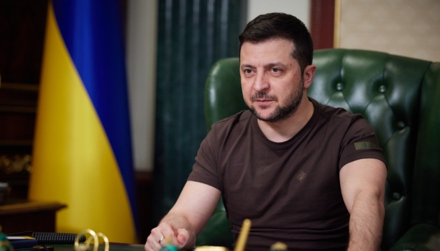 Зеленський заявив, що Україна не збирається капітулювати