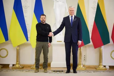 Зеленський зустрівся з президентами Литви і Румунії: про що говорили