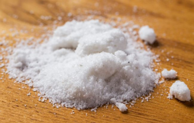 Чому ми боїмося розсипати сіль: розкриваємо секрети давніх забобонів