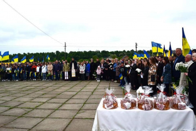 Навіки у строю: у селі на Буковині відкрили Алею Слави на честь загиблих захисників