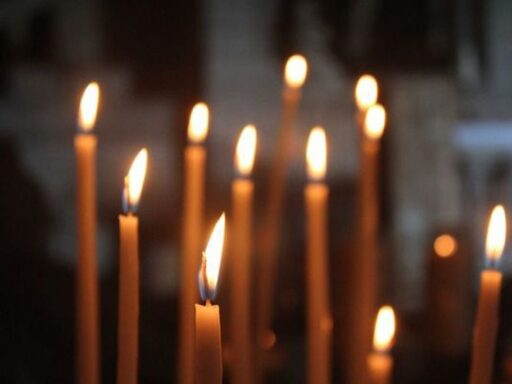 Поставити свічку й посповідатися онлайн: єпископ Феогност розповів, як церква ставиться до релігії в інтернеті