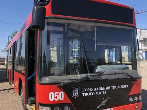 У Чернівцях на маршрут №1 вийшов автобус, подарований Будапештом