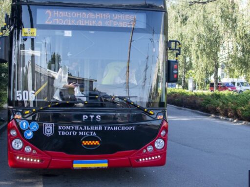 У Чернівцях стартує набір на водіїв тролейбуса