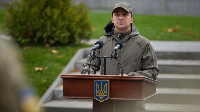 Україна зупинить наступ рф на сході країни, коли отримає додаткові партії зброї – Зеленський