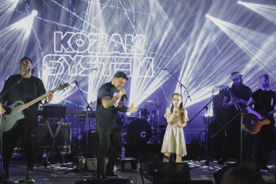 У Чернівцях відбувся великий благодійний концерт "Нескорені" – фото