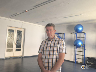 "Військовим потрібне відновлення ": у Чернівцях захисник за допомогою гранту відкрив спортзал для дітей